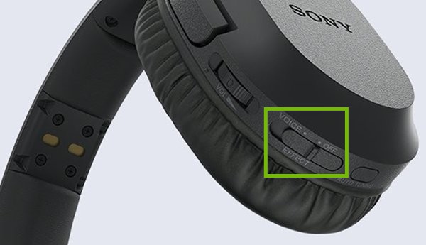 Bottom of ear cup with Voice Effect switch highlighted.