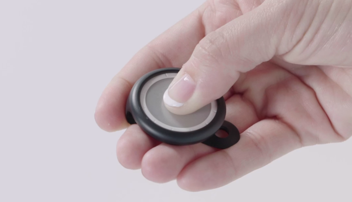 Pressing the middle of the screen