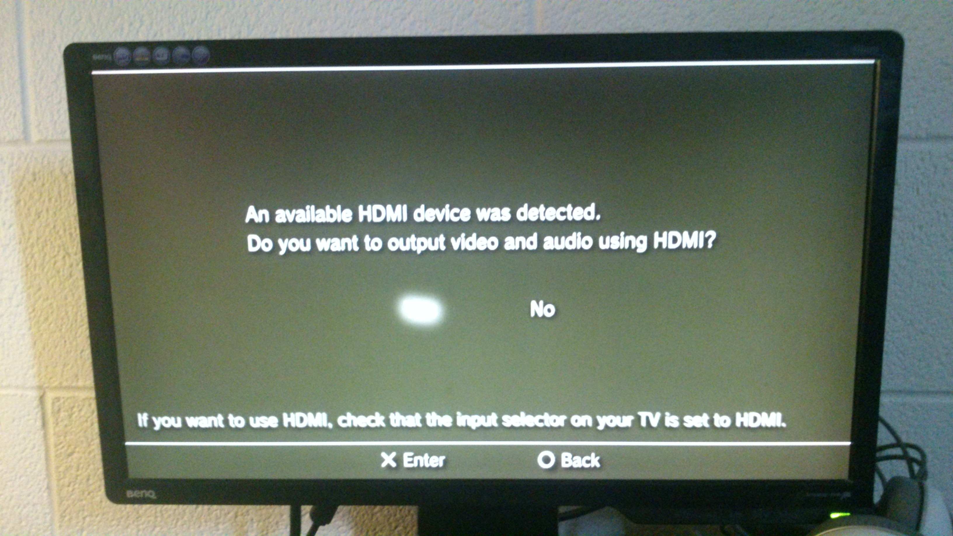 HDMI device detected screen with Yes selected.