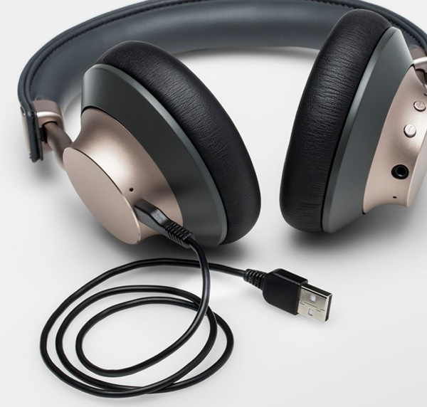 Charging cable connected to Heyday Wireless Headphones.