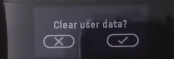 Garmin Vivosmart prompt to confirm the choice to clear user data.