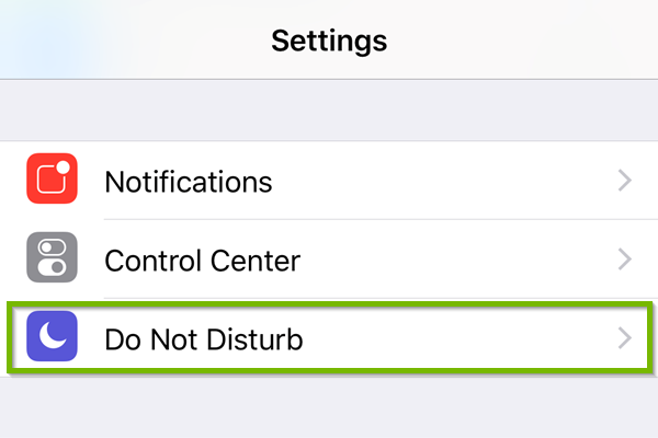 iOS settings menu with do not disturb highlighted