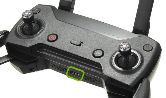 Micro USB port highlighted on Spark remote control.