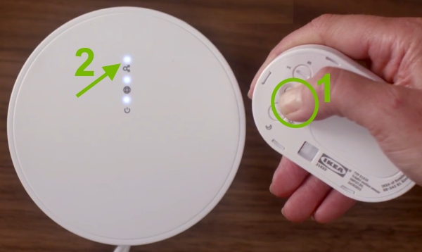 Linking the motion sensor with the IKEA Tradfri gateway.