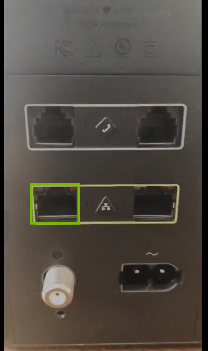 XB6 Gateway with Ethernet port one highlighted.