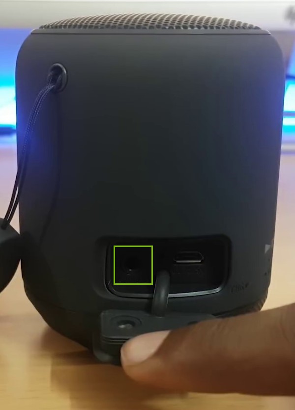 Audio port highlighted