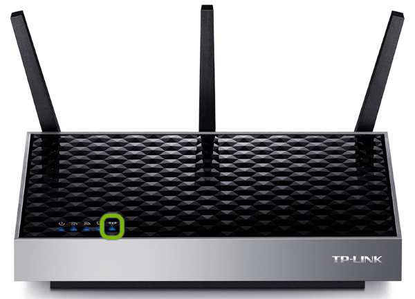 Status light highlighted on front of TP-Link range extender.