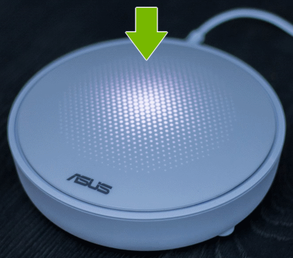 White light pointed out on top of Asus Lyra.