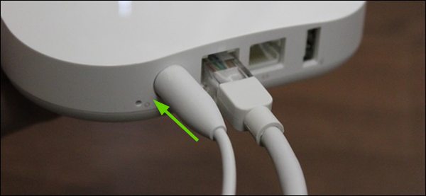 Plugging in the eero