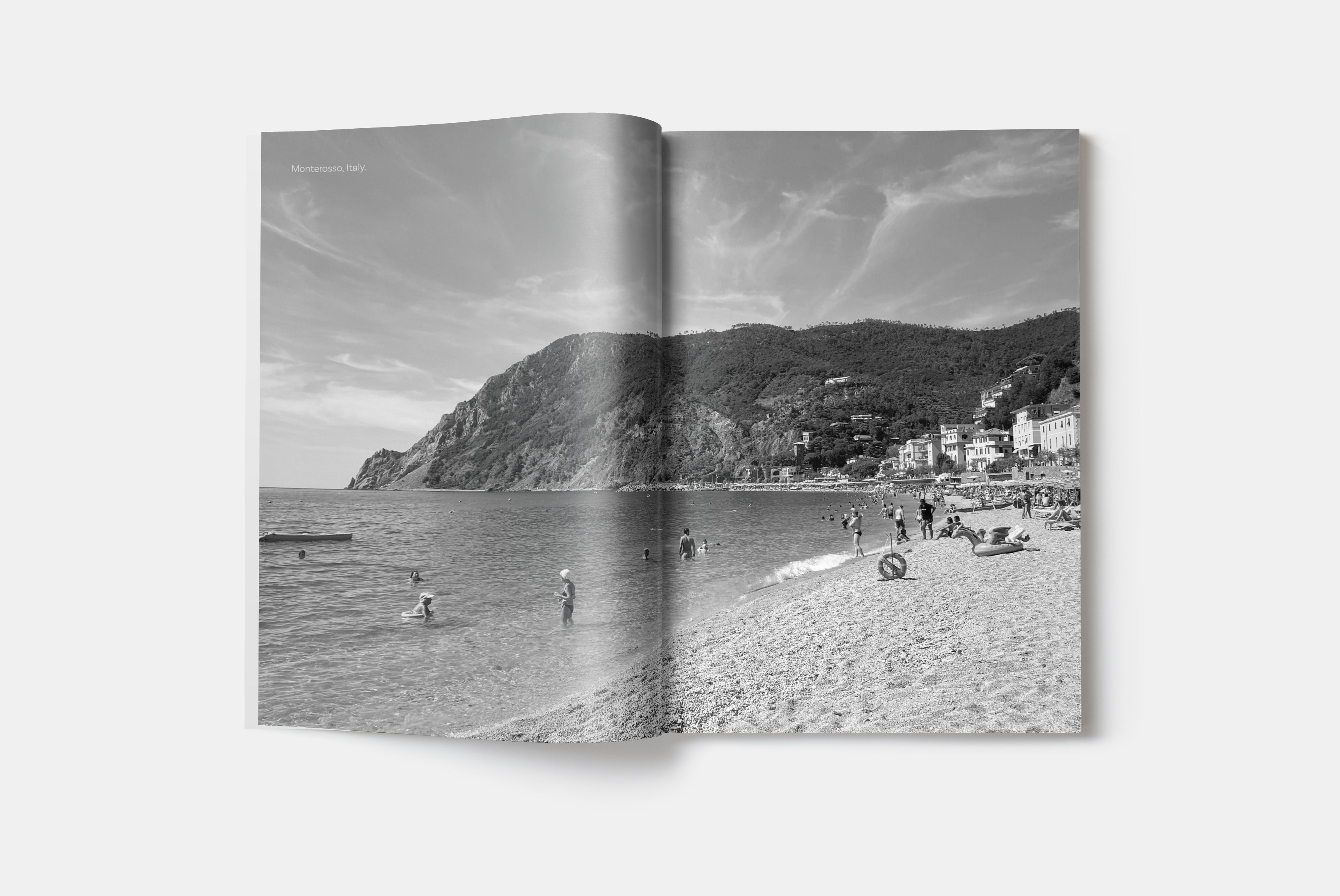 Publication page: picture of Italian beach 
