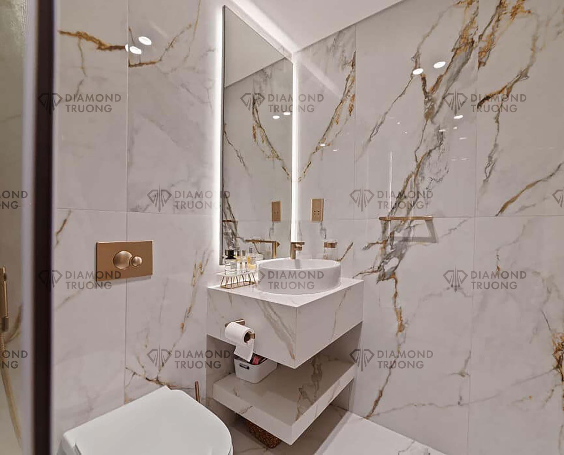 Jasmine Lane bathroom