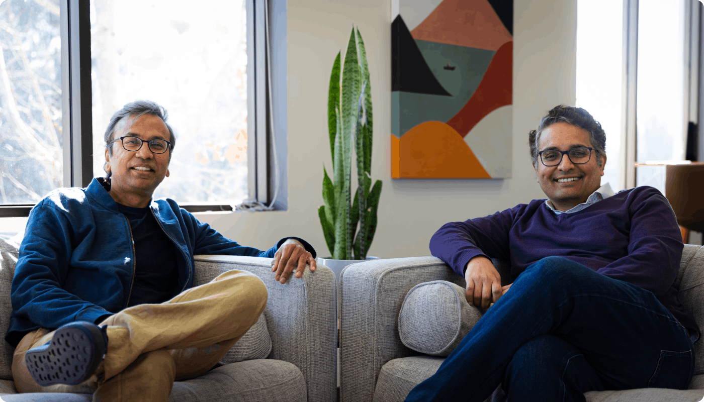 Fiddler founders sitting on couch