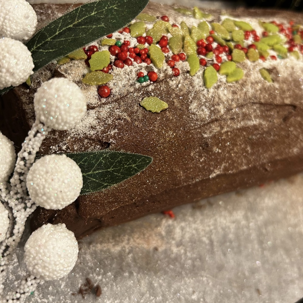 A Sparkly Christmas Baking and Bubbles Chocolate Log Experience with Christmas Treats
