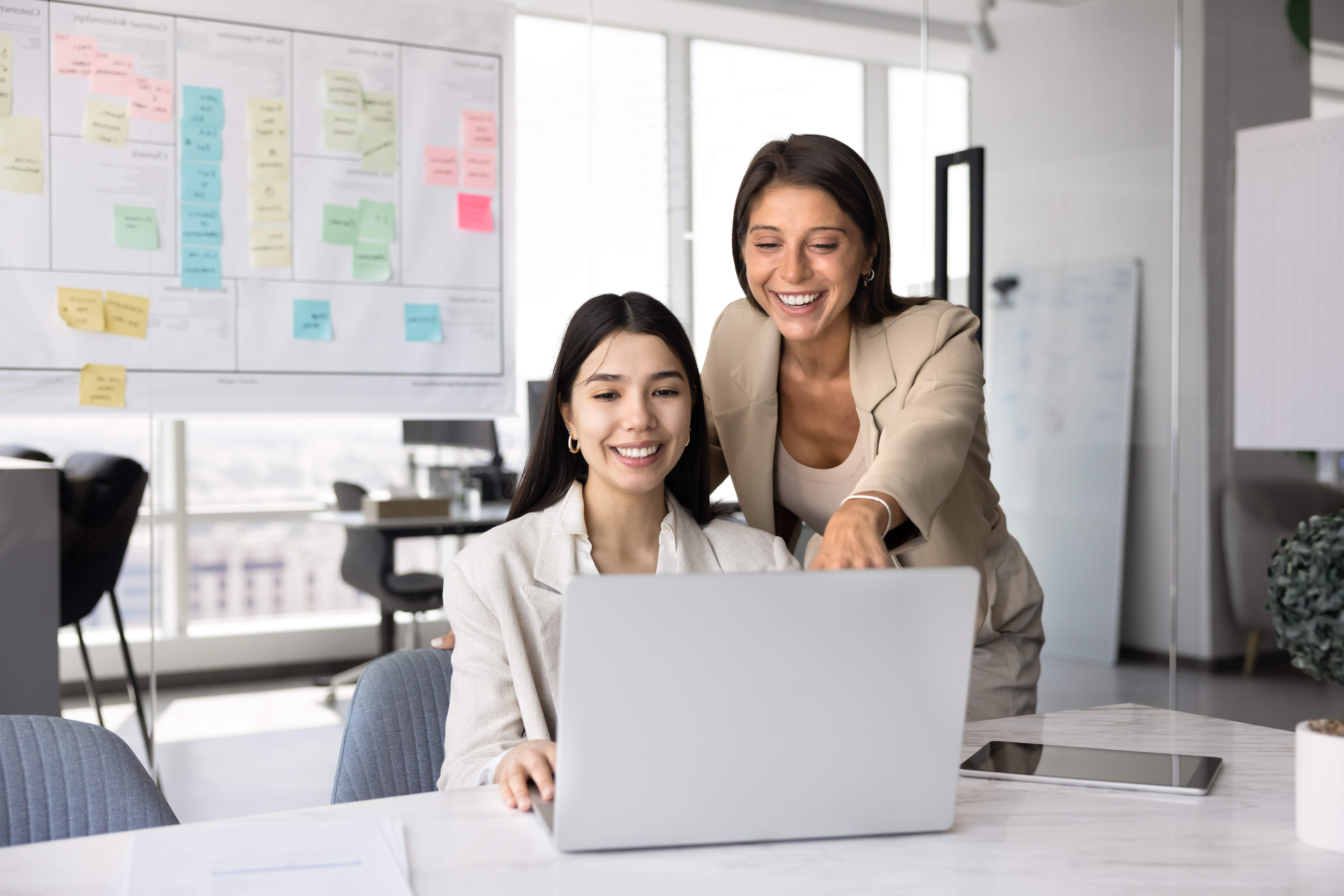 fin-serv_product-tour