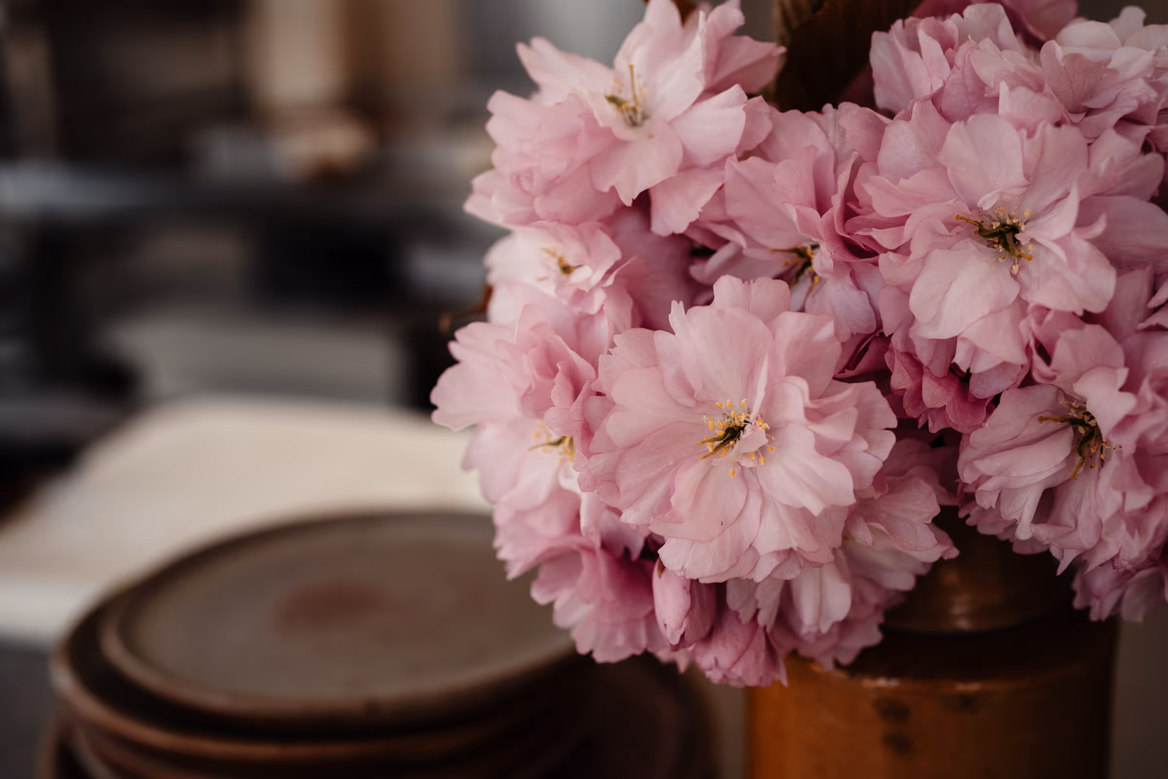 Freshly cut pink flowers in Flori Bakery