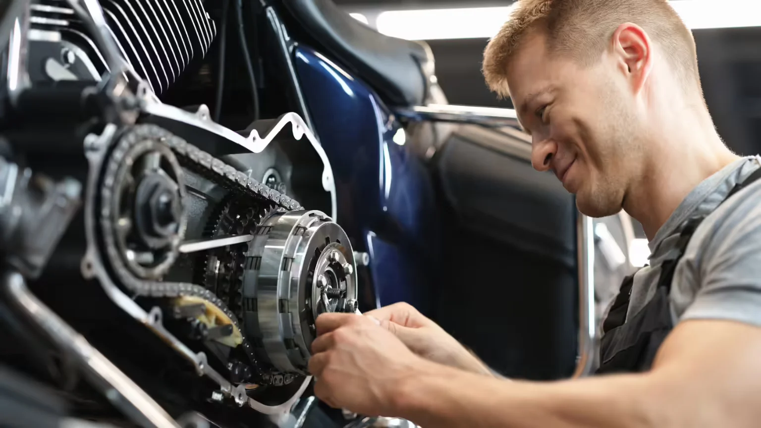 Transmission Repair: Signs & Solutions