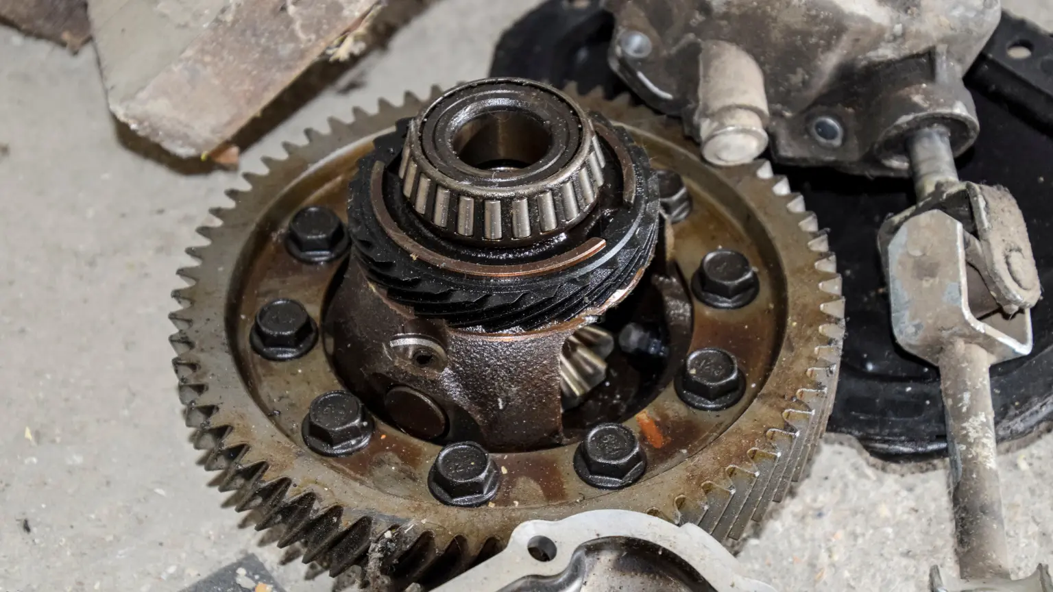 Comparing Dual-Clutch Transmissions to CVTs: Advantages and Disadvantages