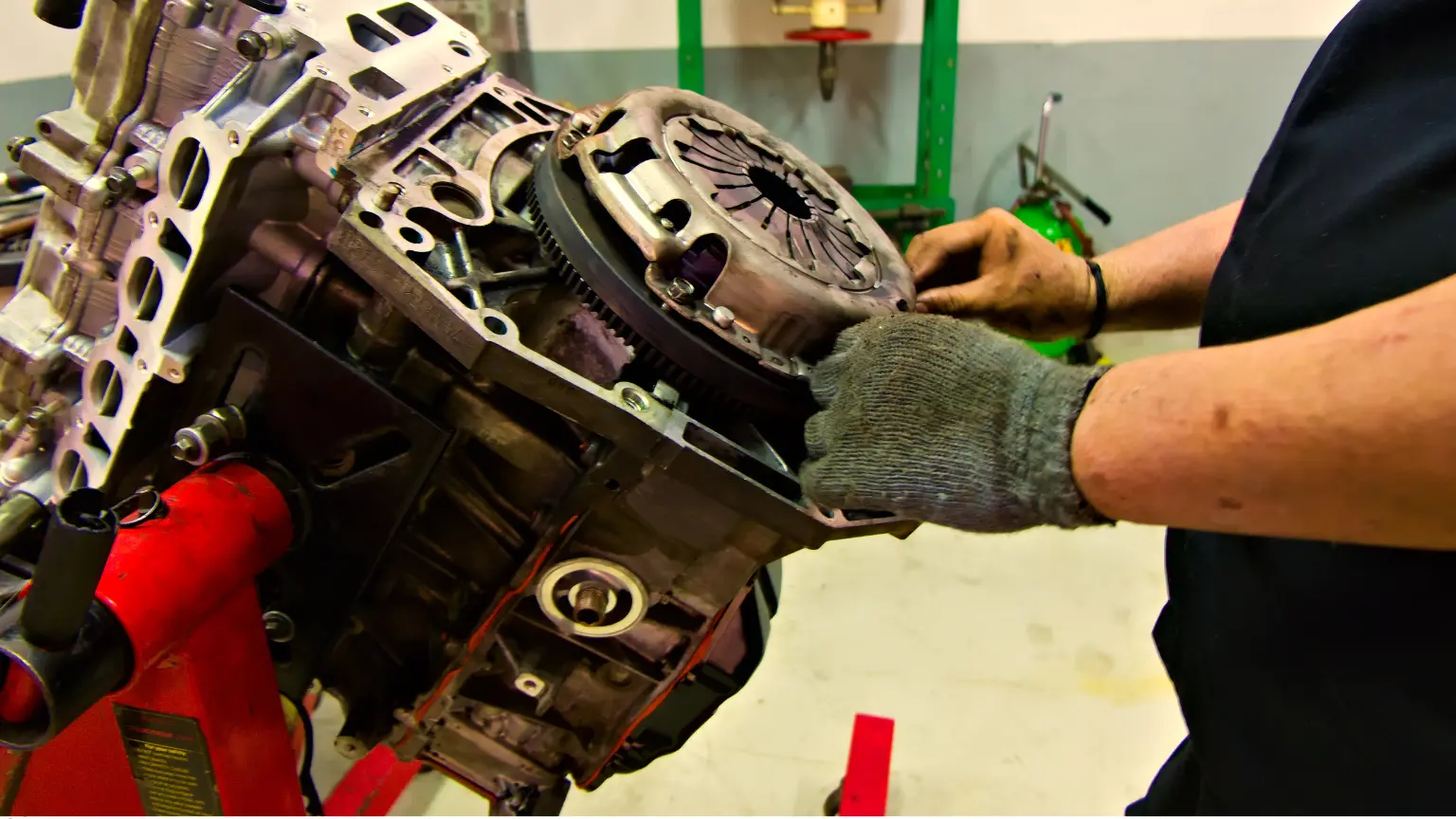 Finding a Reliable Transmission Mechanic: Tips for Every Car Owner