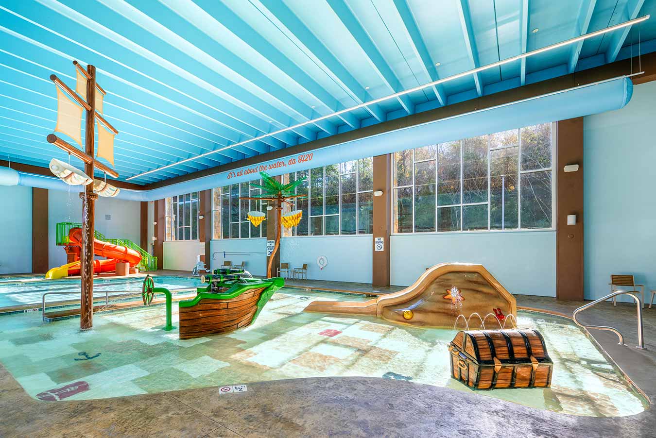Pool at Compass Hotel in Pigeon Forge, TN built by Poolscapes