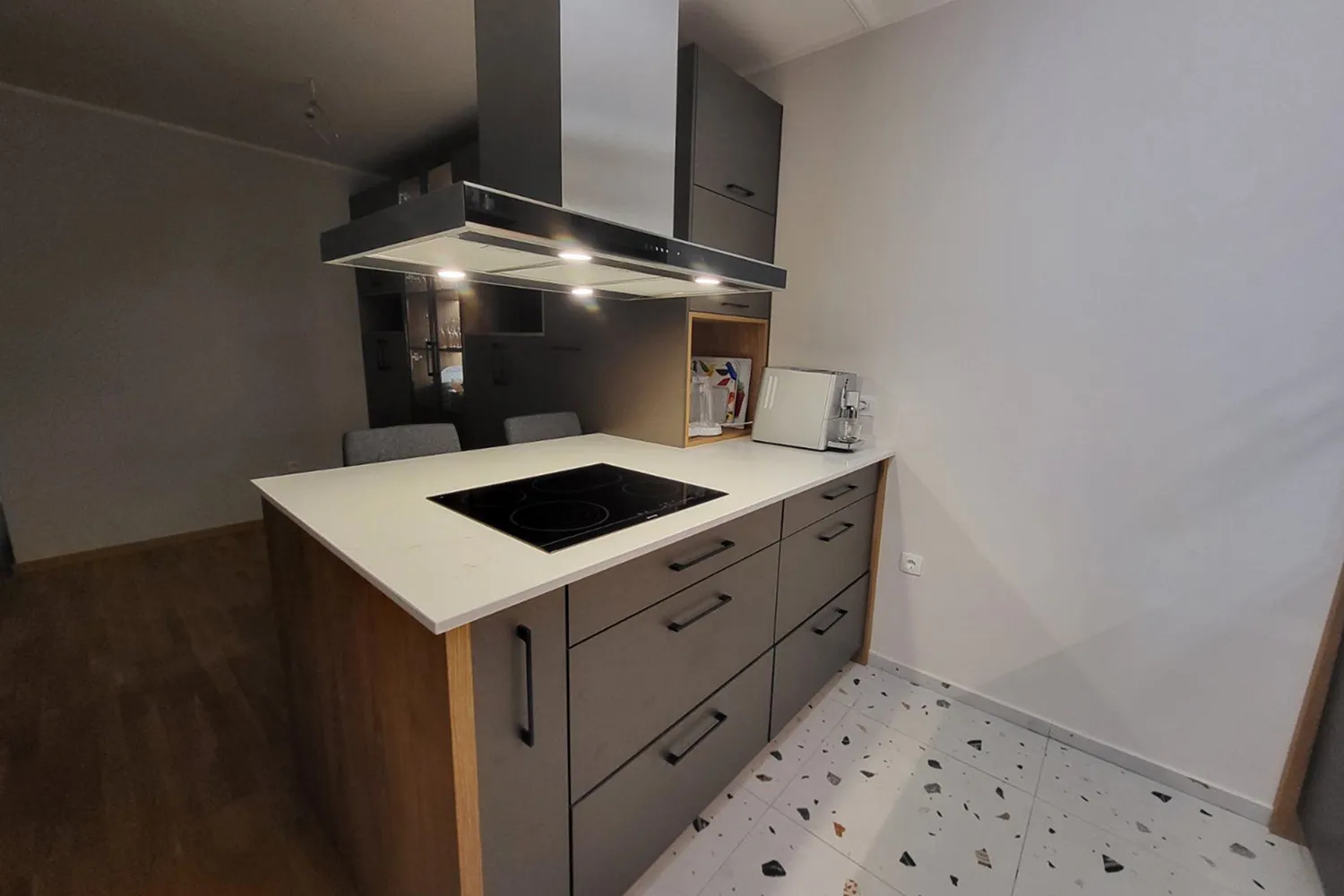 kameno ostrvo u kuhinji