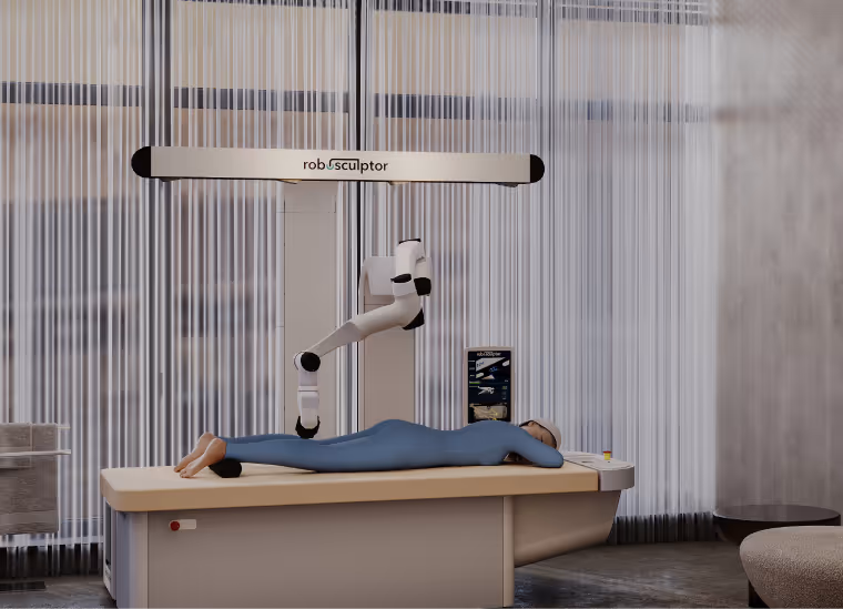 woman is getting a roboSculptor massage