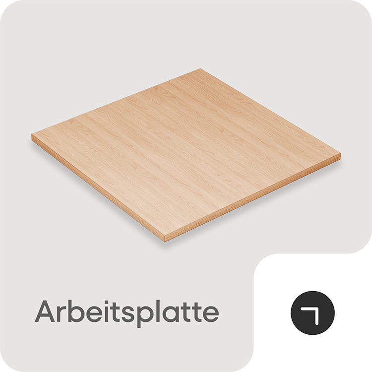 Quadratische Arbeitsplatte aus hellem Holz mit sichtbarer Maserung auf hellgrauem Hintergrund.