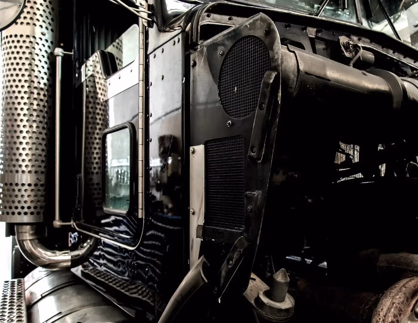 Mobile Truck Exhaust System Repair