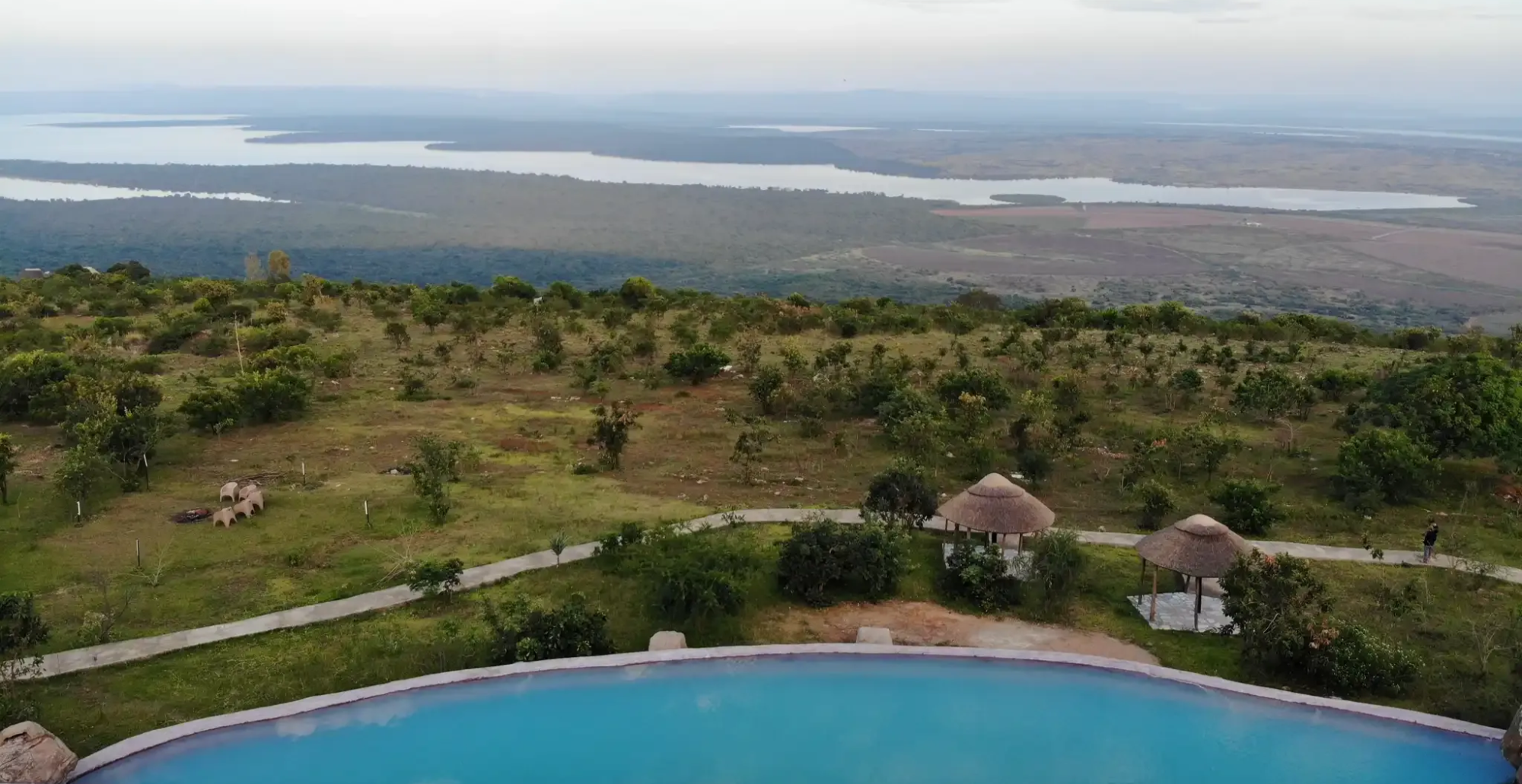 Aussicht aus dem Pool der Mountain Gorilla View Lodge