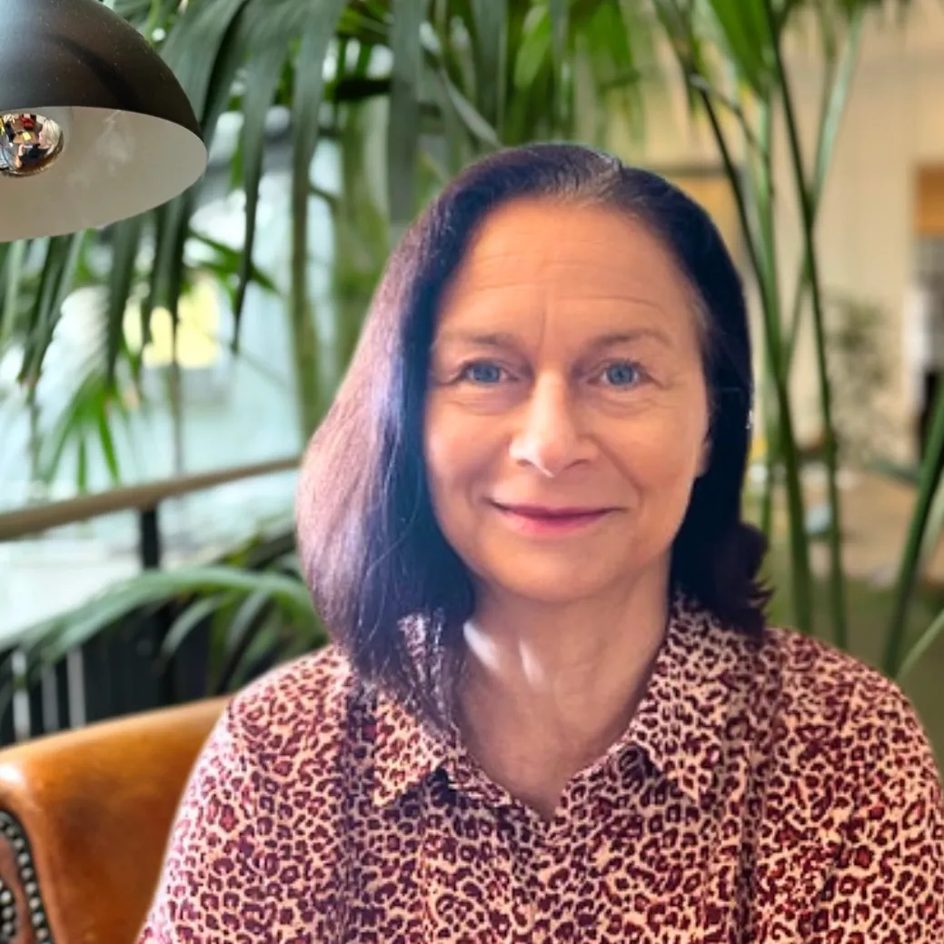 Porträt einer Mitarbeiterin und Afrika Expertin von Severin Travel