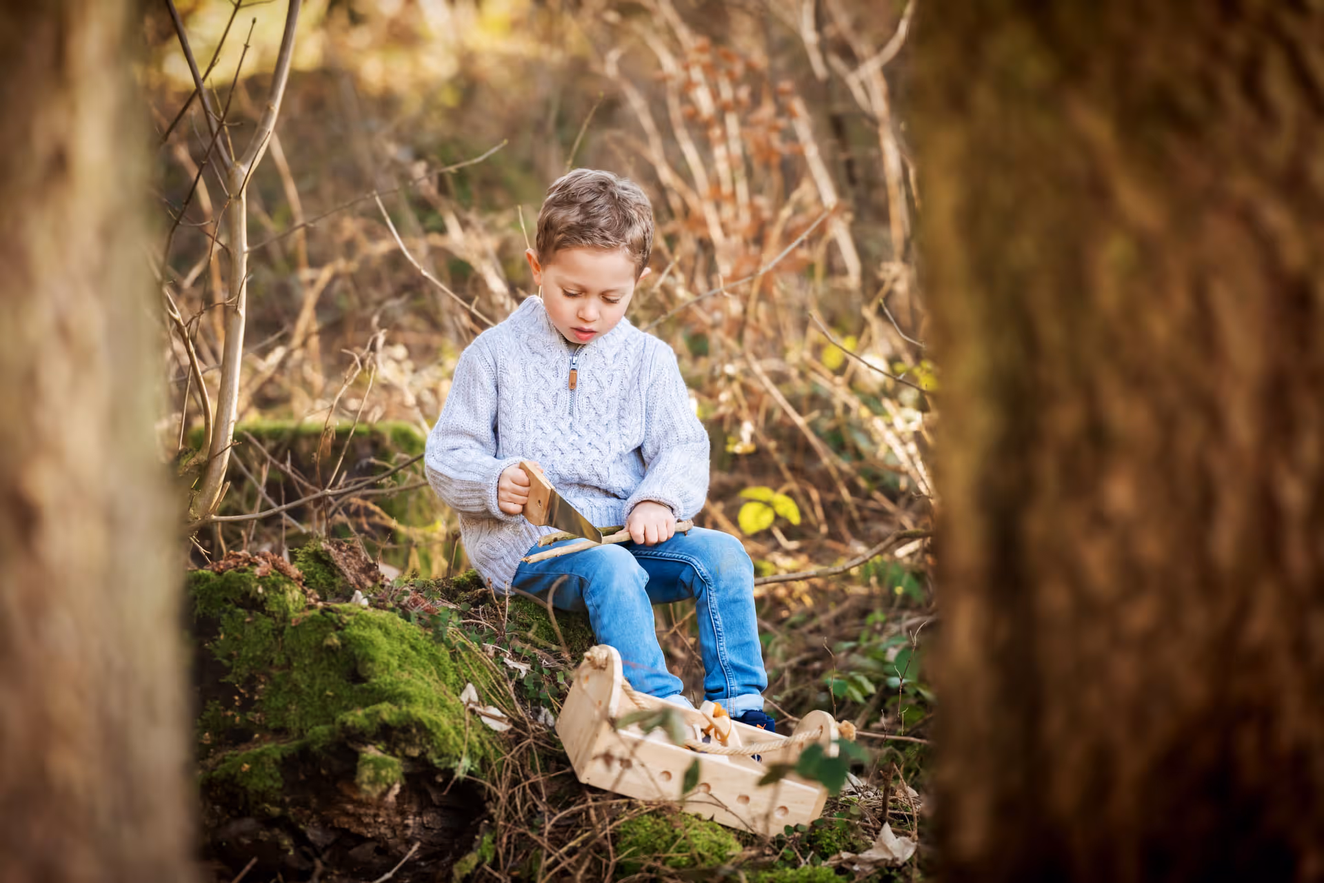 Natürliches Kinderfoto im Wald - Kinderfotografie Natalia Günsche