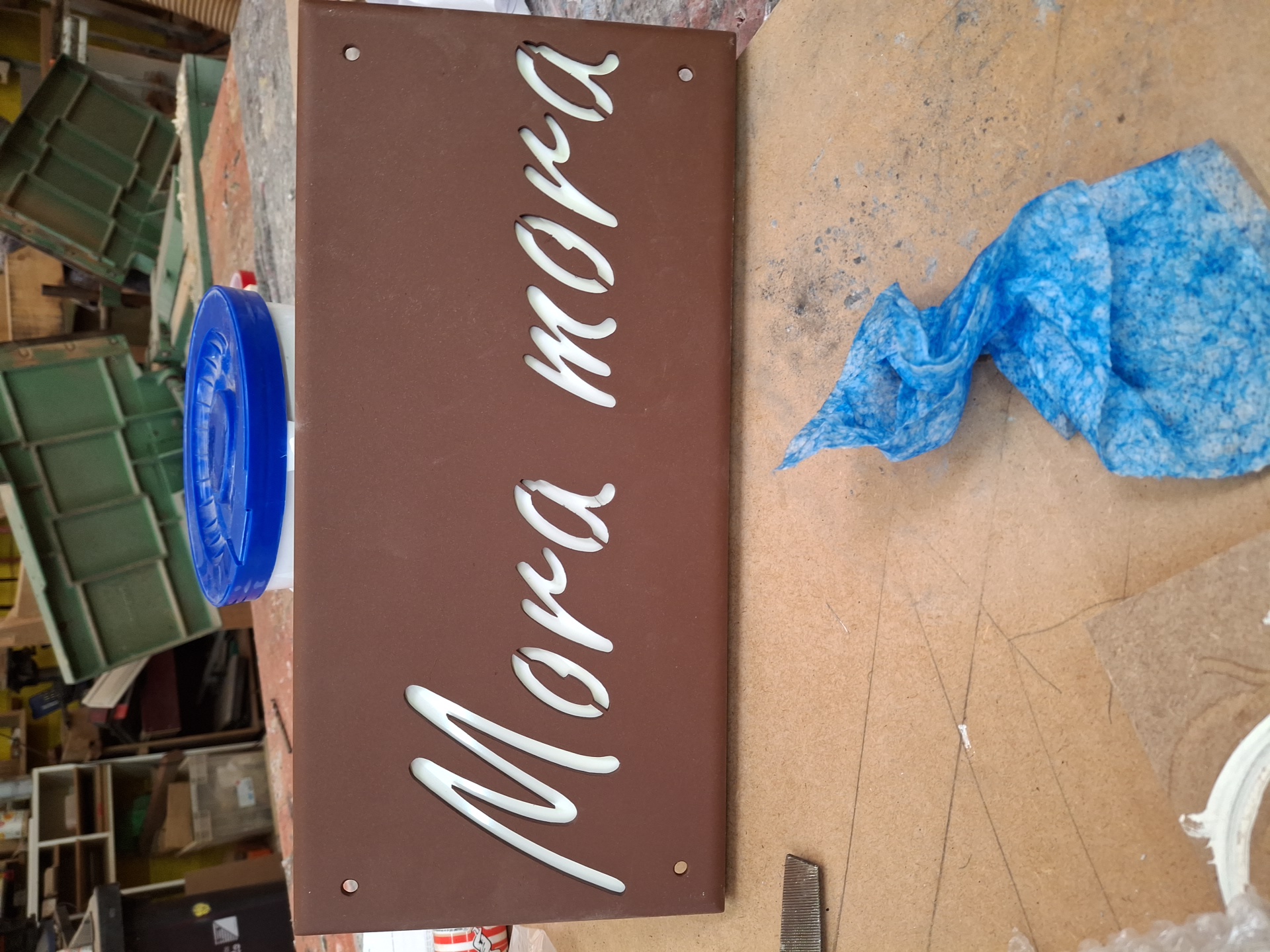 New break light for Porsche. Full single line from left to right below the rear window