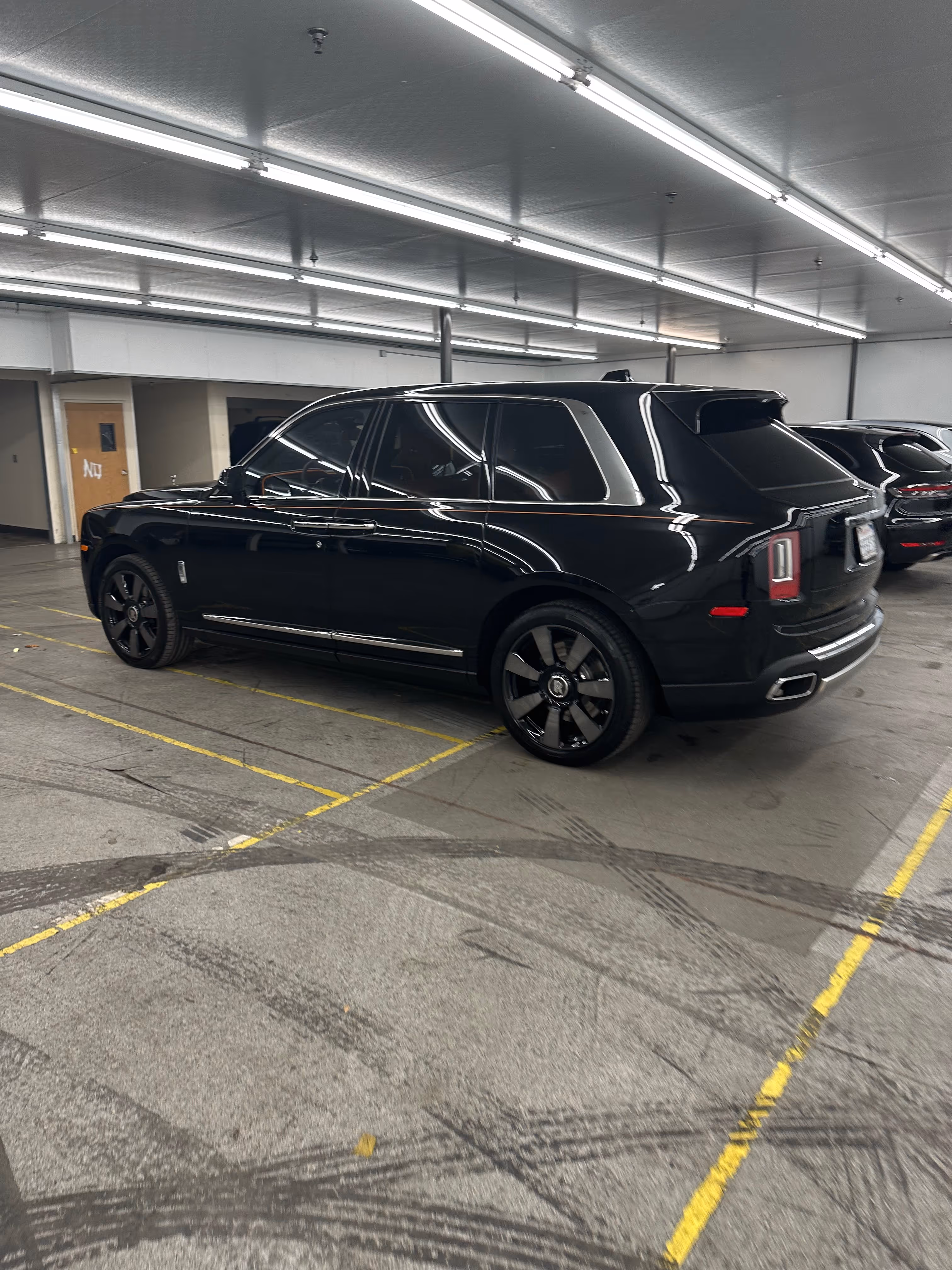 lax valet parking image