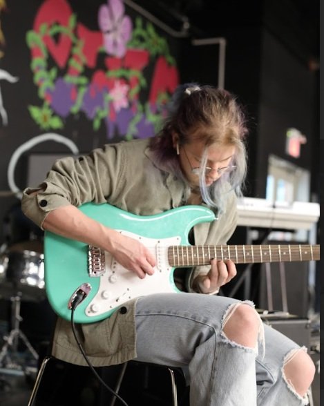 L’Espresso Café iHuman Youth Performances 