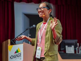 Change conference speaker