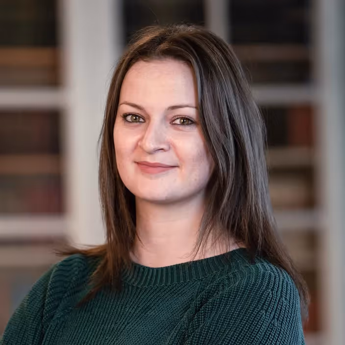 Portraits of Creatives: Sophia Bennett