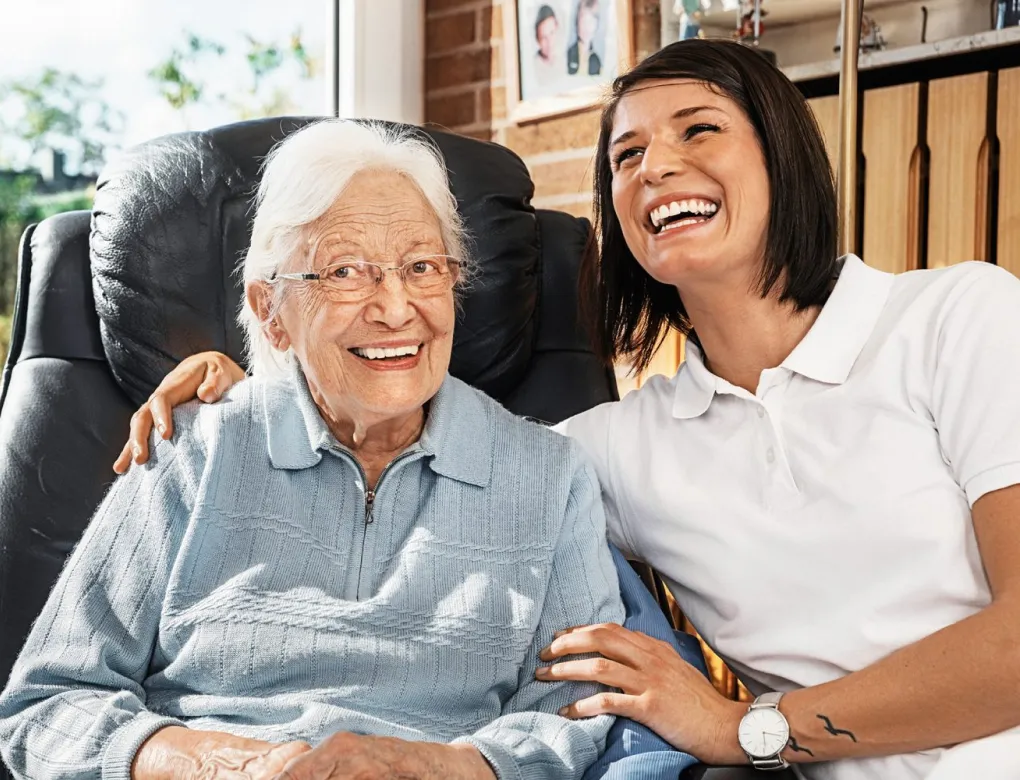 Kundenbewertungen im Slider – zufriedene Senihelp24 Familien