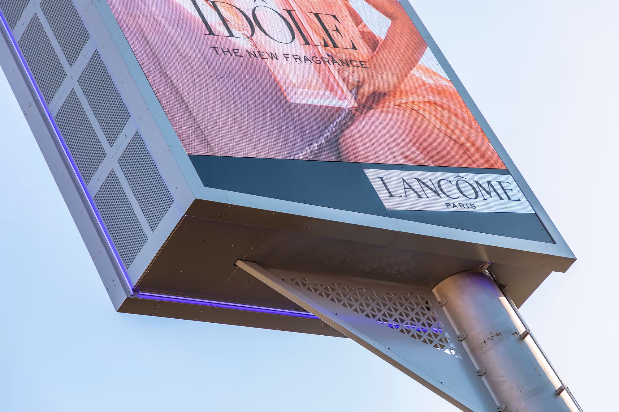 Storm Mancunian Tower showing Lancome ad