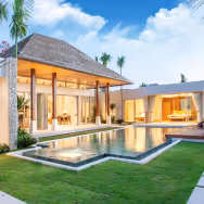 Diamond Manor