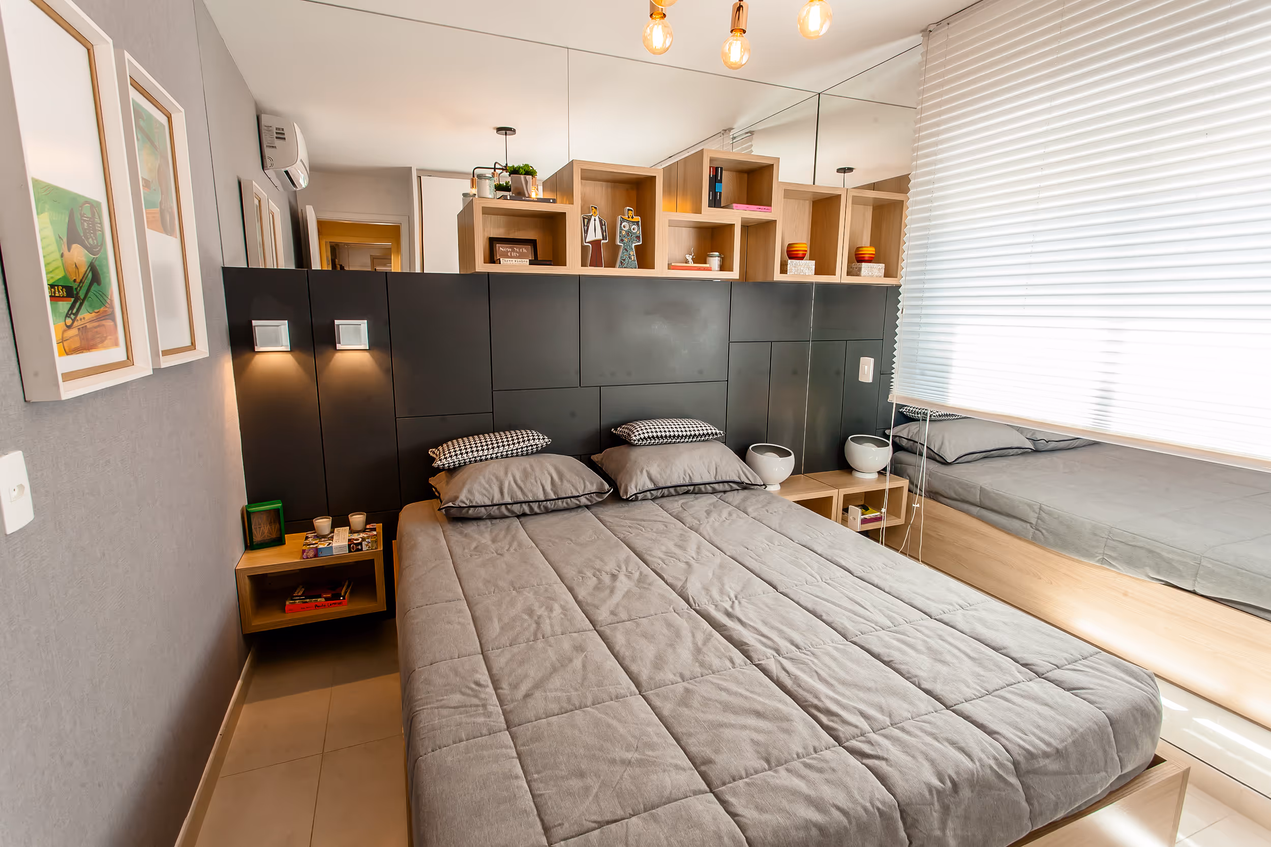 Foto do quarto casal decorado