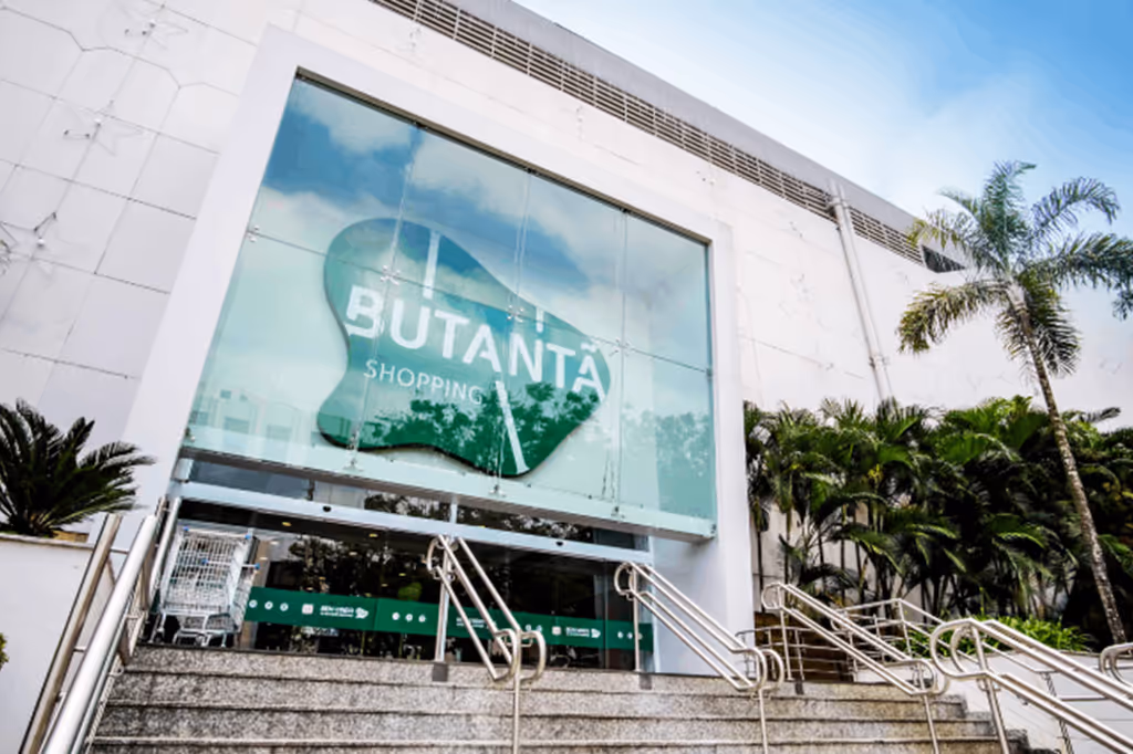 A 2.3 km do Butantã Shopping