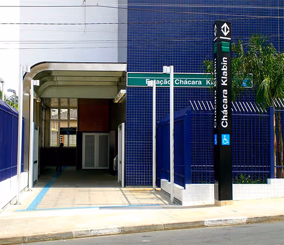 A 850 m da estação de Metrô Chácara Klabin