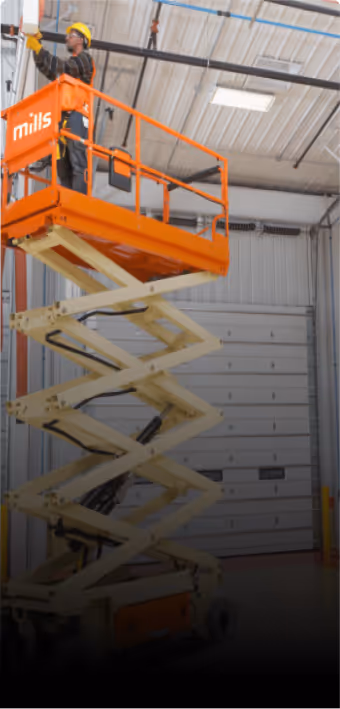Plataforma Elevatória Máquinas - Mills Locação de Equipamentos 