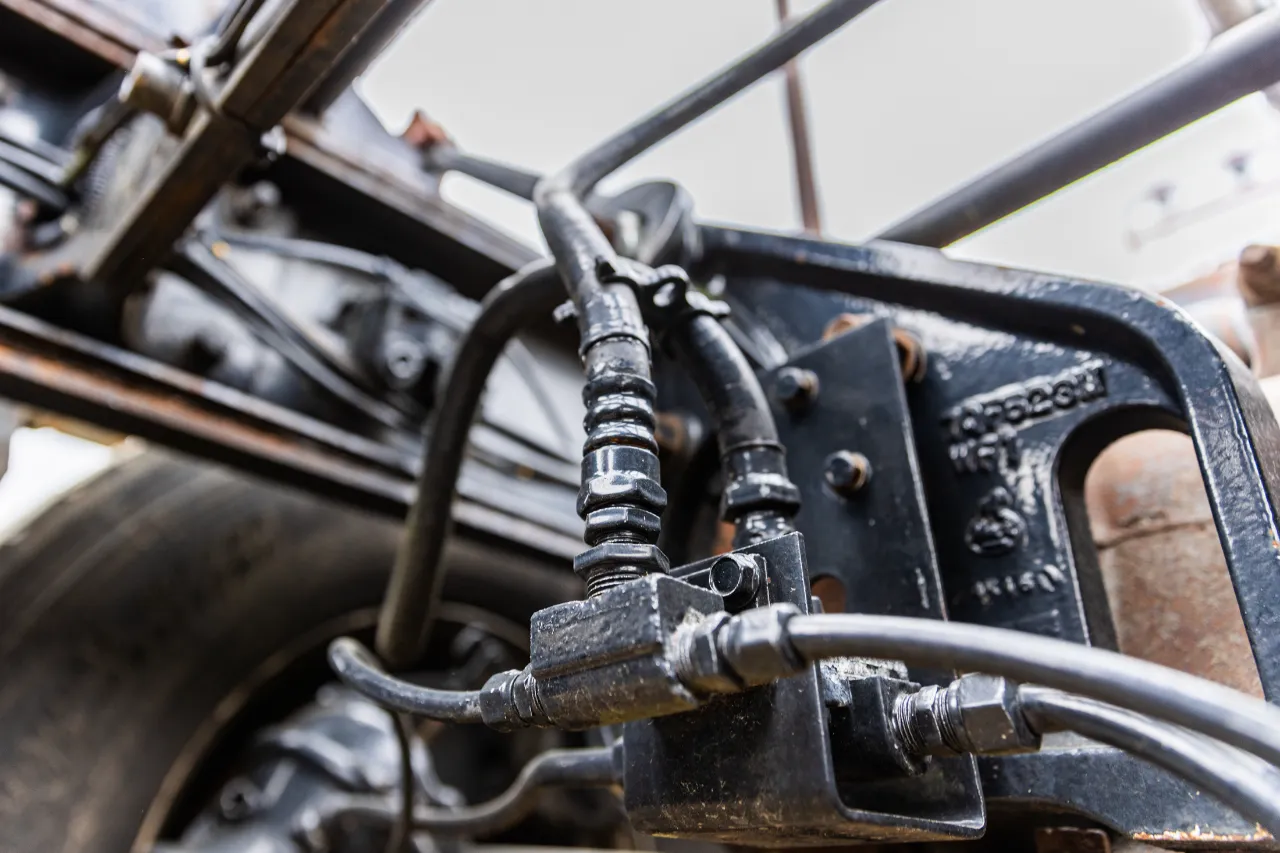 Choosing the Right Hydraulic Hose: A Guide for Heavy-Duty Operators