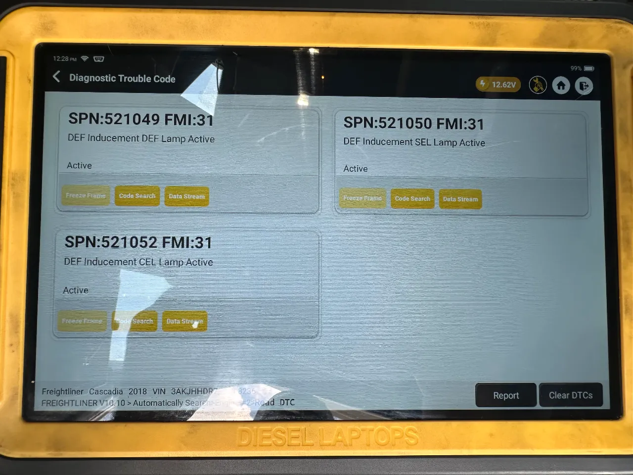 DEF diagnostics screen showing active fault codes SPN 521049 FMI 31, SPN 521050 FMI 31, and SPN 521052 FMI 31.