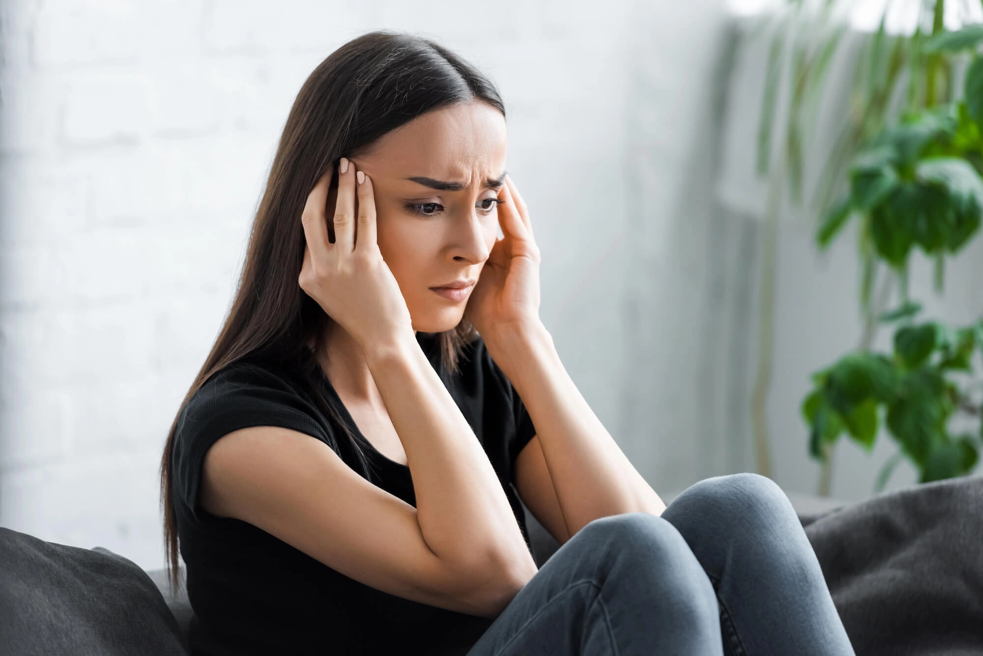 woman needing to find Cult Recovery Resources