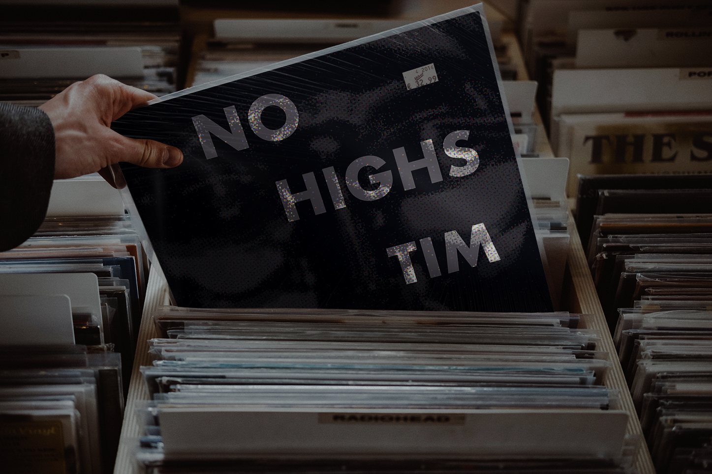 Stop motion of vinyl packaging opening up