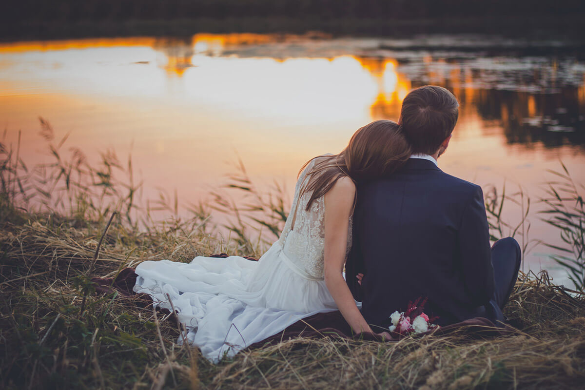 Bride and groom - Blume Photography Webflow Template