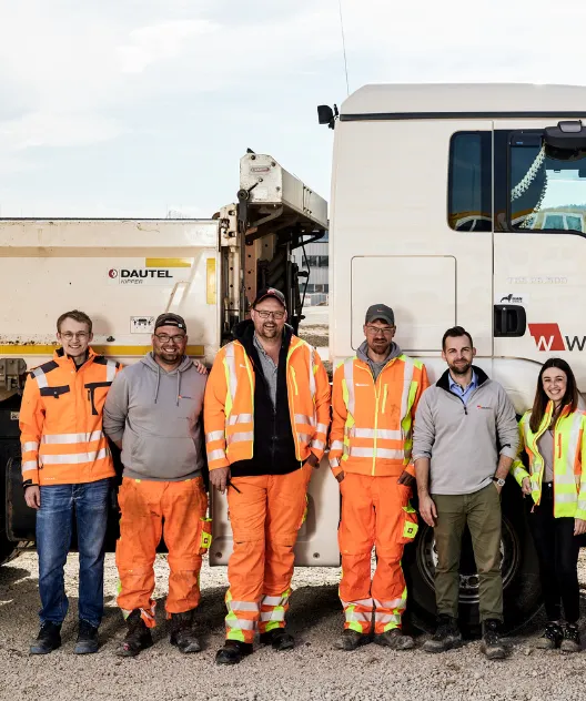 Mitarbeiter finden Handwerk Bauunternehmen – Teamfoto 4 Partnerbetrieb