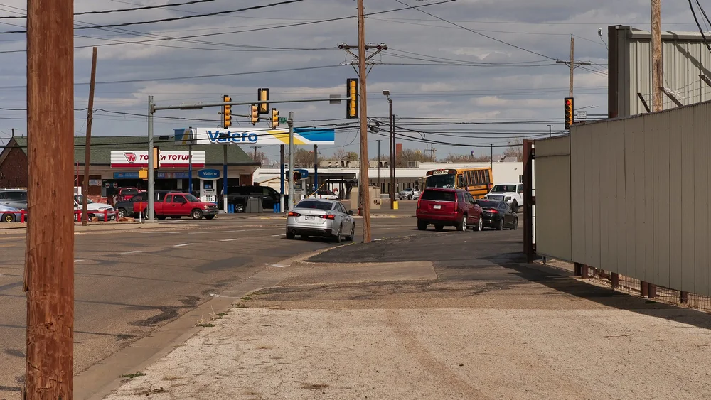 Close-up ped POV facing E_NE.JPG