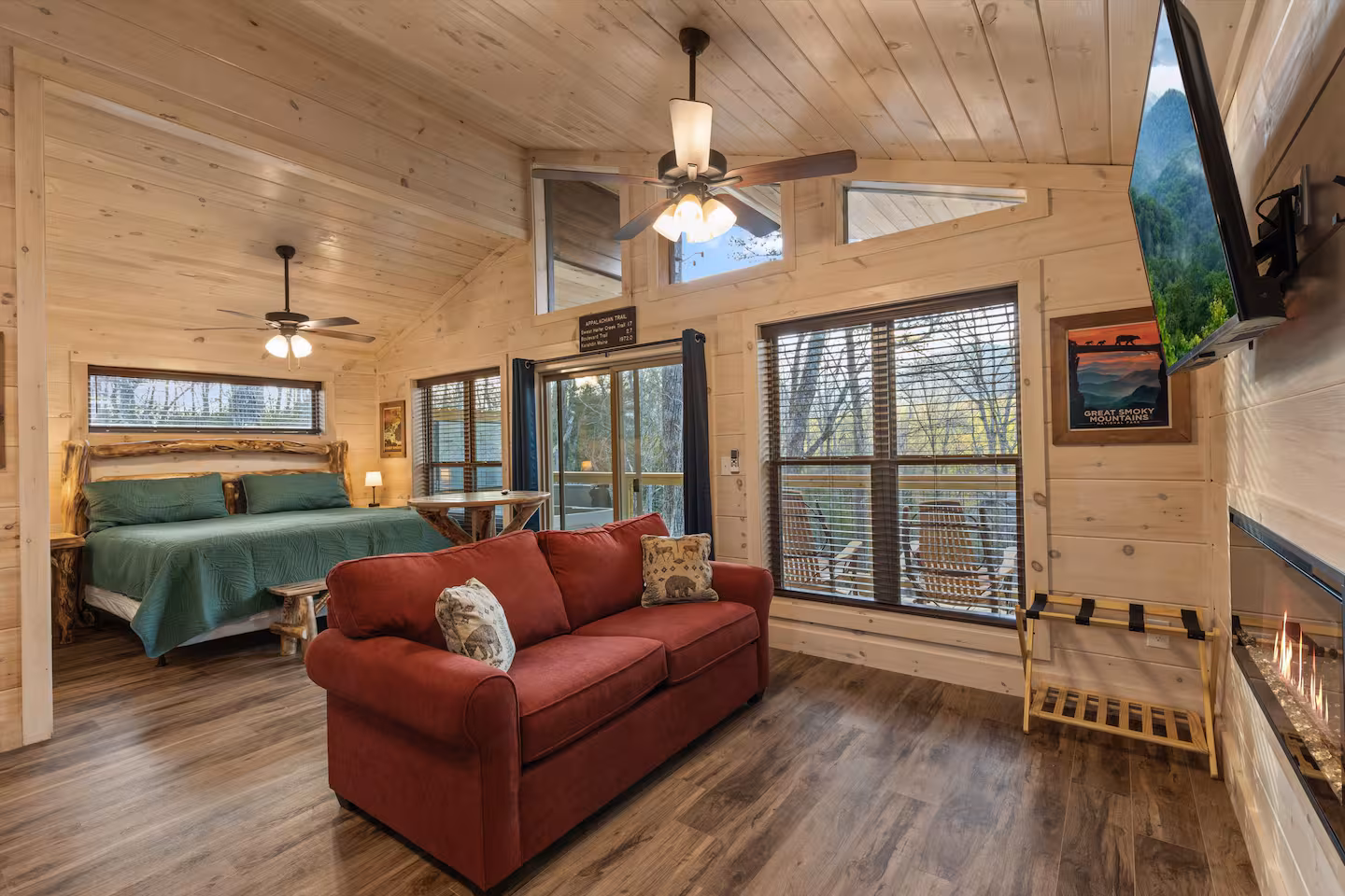 1 bedroom 1 bath cabin near Gatlinburg, TN